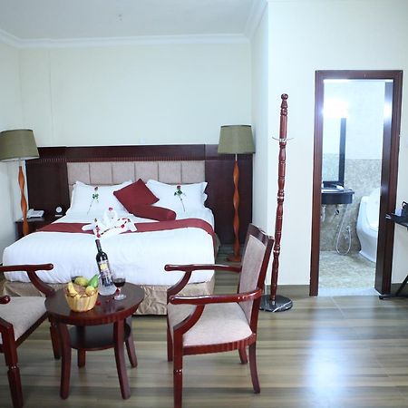 Water Front Hotel บาเฮอร์ดาร์ ภายนอก รูปภาพ