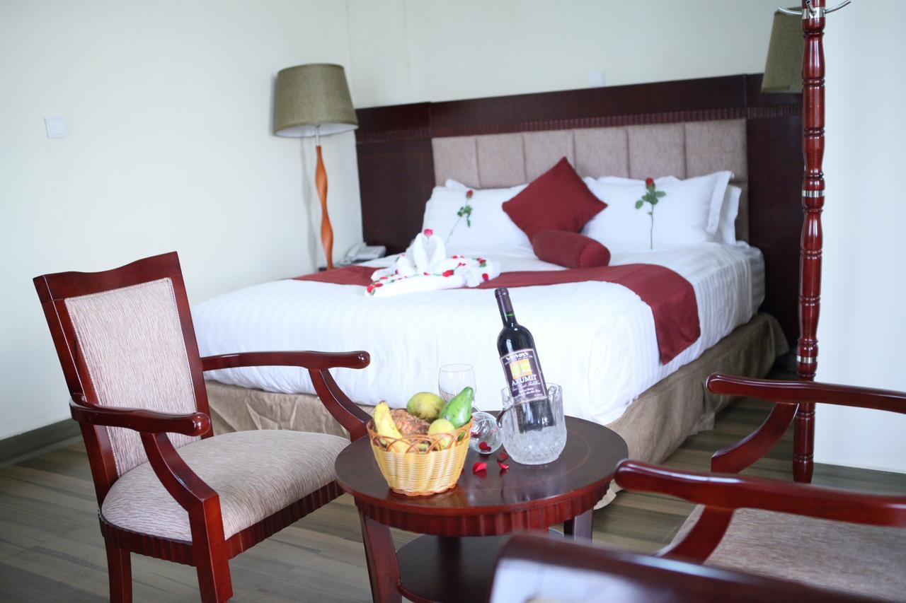 Water Front Hotel บาเฮอร์ดาร์ ภายนอก รูปภาพ