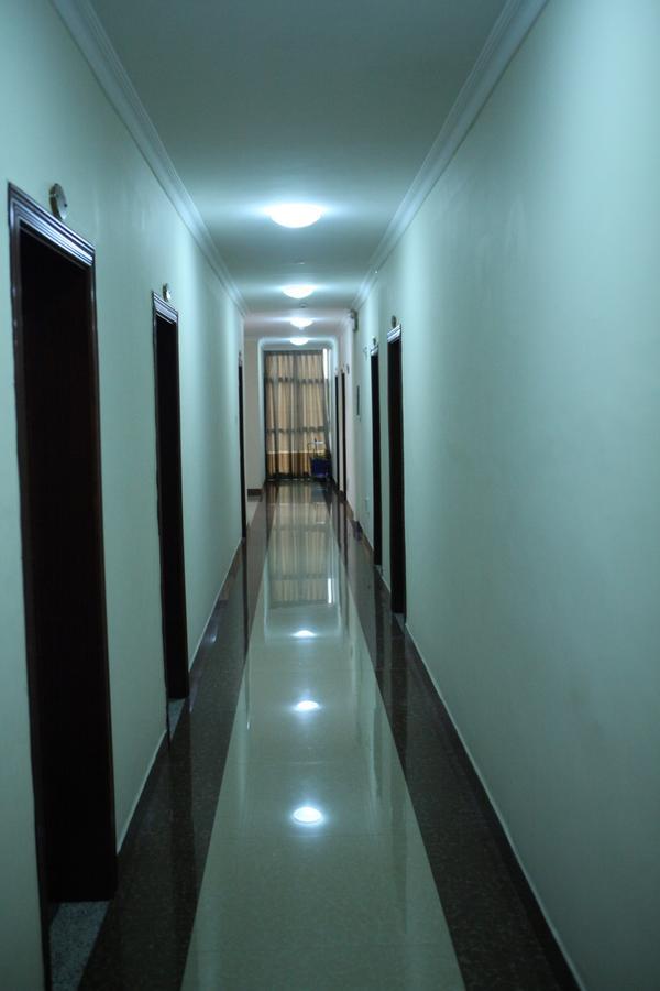 Water Front Hotel บาเฮอร์ดาร์ ภายนอก รูปภาพ